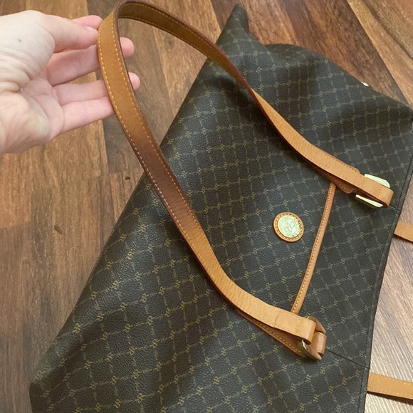 Rioni Italian Leather Bag - Picture 15 of 16